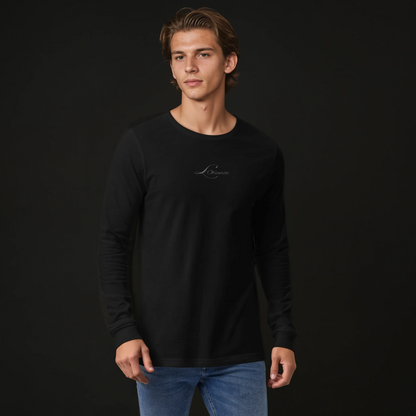 must have | Black long sleeve tee